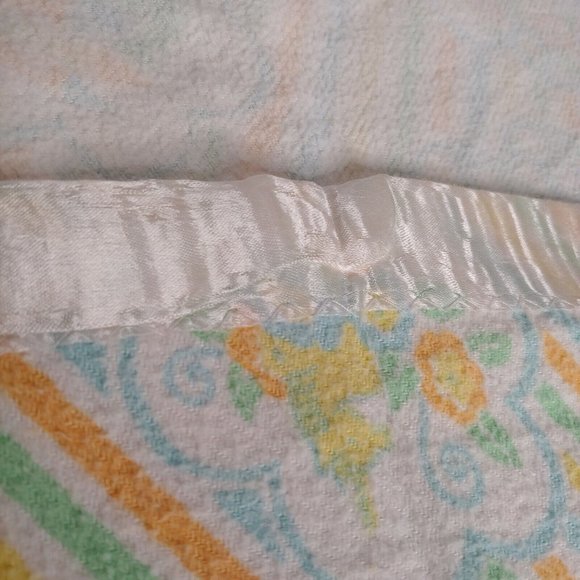 Vintage Reigel Satin Trim Baby Blanket Unicorn Magic Dragon Butterflies Castle - Picture 9 of 12